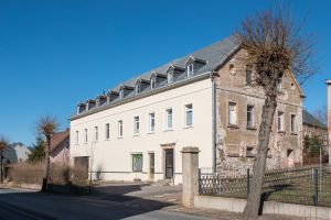 Wohn- und Geschäftshaus mit Einfamilienhaus in Eppendorf